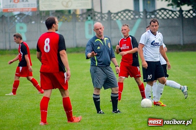 Zdjęcie w galerii na portalu naszraciborz.pl: Zespół Tworkowa pewnie wygrał grupę. Zagra w finale z obrońcą tytułu wiadomości z regionu