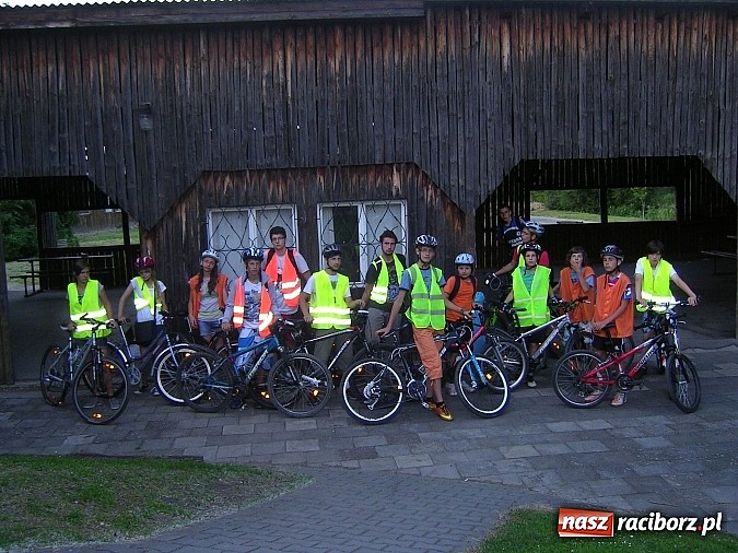 Zdjęcie w galerii na portalu naszraciborz.pl: Tenisiści TKKF Rafako pozdrawiają z wakacji wiadomości z regionu