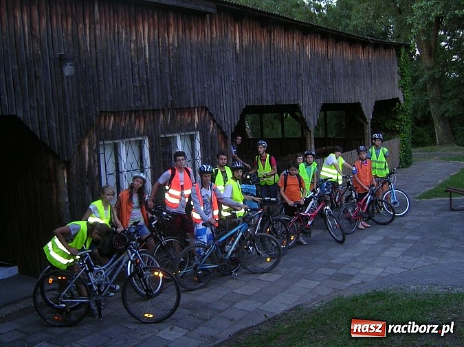 Zdjęcie w galerii na portalu naszraciborz.pl: Tenisiści TKKF Rafako pozdrawiają z wakacji wiadomości z regionu