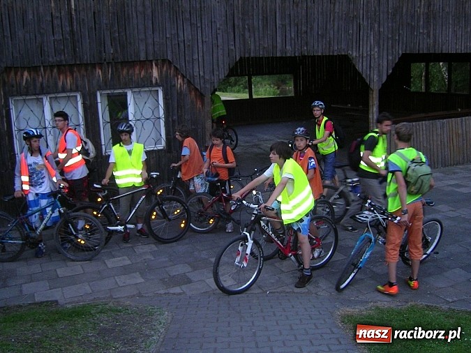 Zdjęcie w galerii na portalu naszraciborz.pl: Tenisiści TKKF Rafako pozdrawiają z wakacji wiadomości z regionu