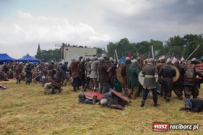 Zdjęcie w galerii na portalu naszraciborz.pl: W Raciborzu starły się hufce z całej Polski wiadomości z regionu
