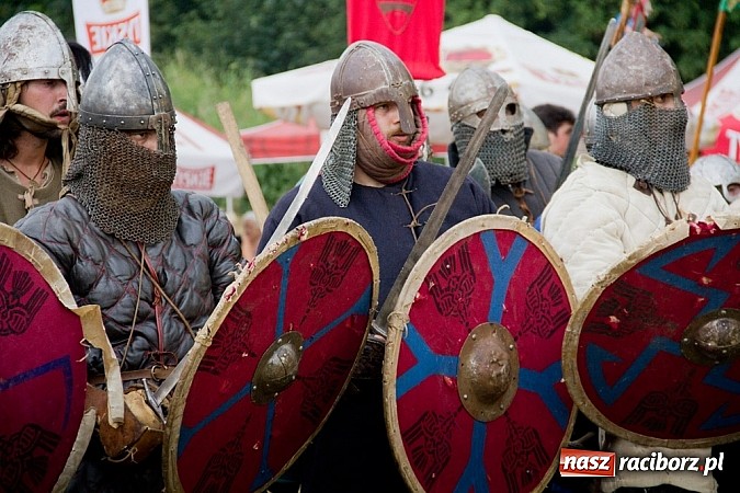 Zdjęcie w galerii na portalu naszraciborz.pl: W Raciborzu starły się hufce z całej Polski wiadomości z regionu