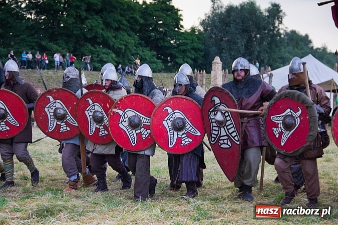 Zdjęcie w galerii na portalu naszraciborz.pl: W Raciborzu starły się hufce z całej Polski wiadomości z regionu