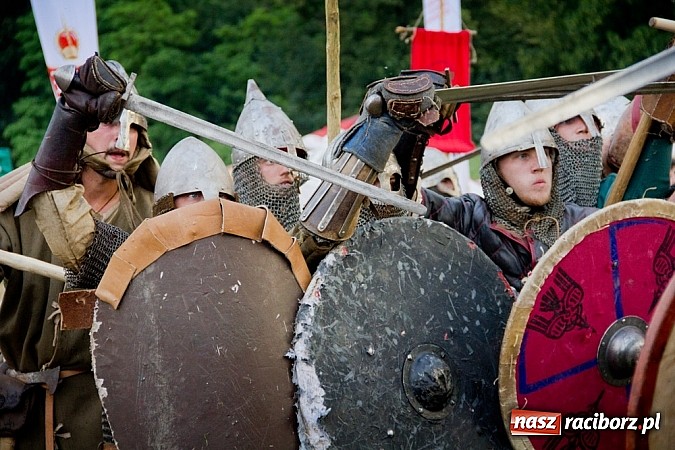 Zdjęcie w galerii na portalu naszraciborz.pl: W Raciborzu starły się hufce z całej Polski wiadomości z regionu