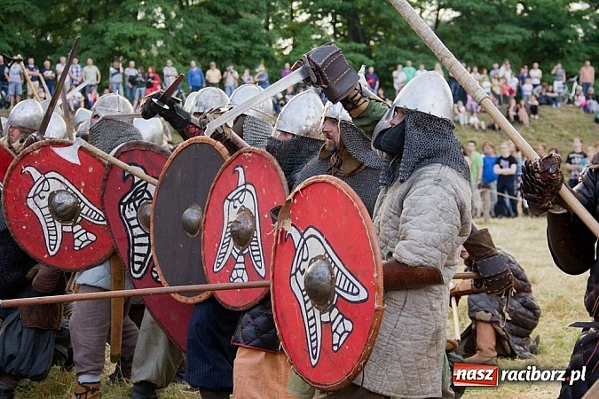 Zdjęcie w galerii na portalu naszraciborz.pl: W Raciborzu starły się hufce z całej Polski wiadomości z regionu