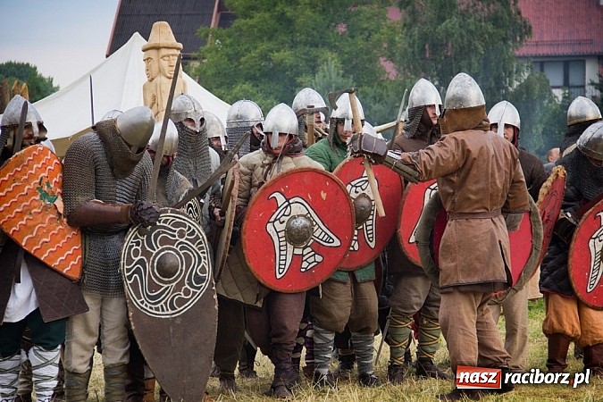 Zdjęcie w galerii na portalu naszraciborz.pl: W Raciborzu starły się hufce z całej Polski wiadomości z regionu