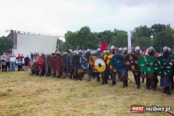 Zdjęcie w galerii na portalu naszraciborz.pl: W Raciborzu starły się hufce z całej Polski wiadomości z regionu