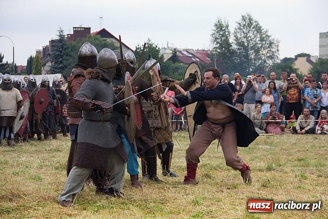 Zdjęcie w galerii na portalu naszraciborz.pl: W Raciborzu starły się hufce z całej Polski wiadomości z regionu