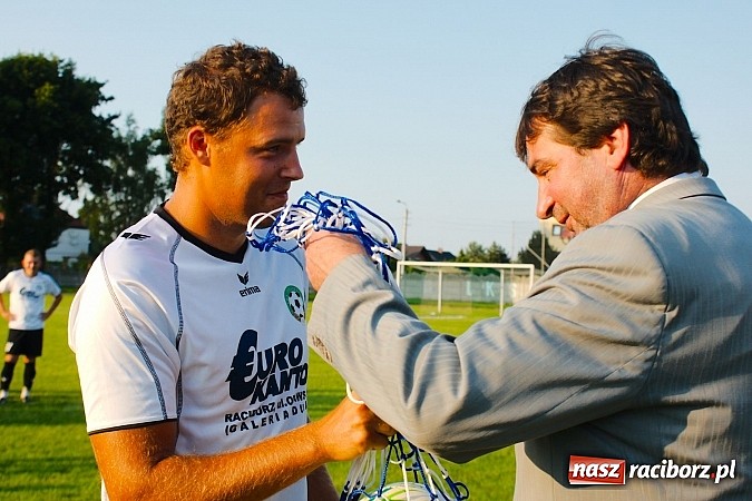 Zdjęcie w galerii na portalu naszraciborz.pl: Młodzież Krzyżanowic obroniła trofeum. Decydowały rzuty karne wiadomości z regionu