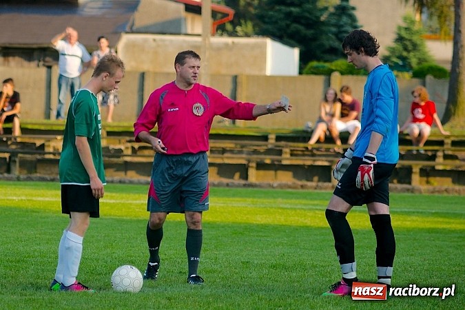 Zdjęcie w galerii na portalu naszraciborz.pl: Młodzież Krzyżanowic obroniła trofeum. Decydowały rzuty karne wiadomości z regionu