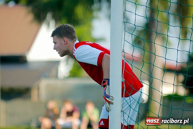 Zdjęcie w galerii na portalu naszraciborz.pl: Młodzież Krzyżanowic obroniła trofeum. Decydowały rzuty karne wiadomości z regionu