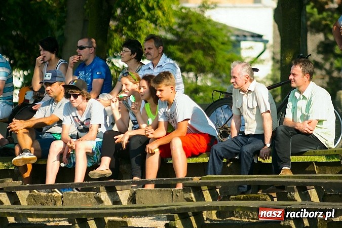 Zdjęcie w galerii na portalu naszraciborz.pl: Młodzież Krzyżanowic obroniła trofeum. Decydowały rzuty karne wiadomości z regionu