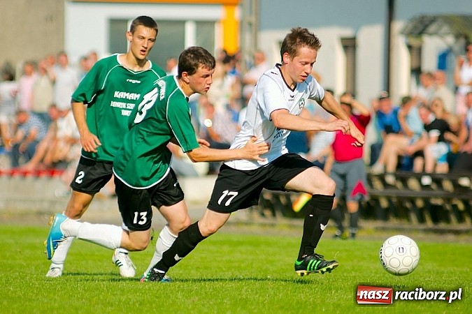 Zdjęcie w galerii na portalu naszraciborz.pl: Młodzież Krzyżanowic obroniła trofeum. Decydowały rzuty karne wiadomości z regionu