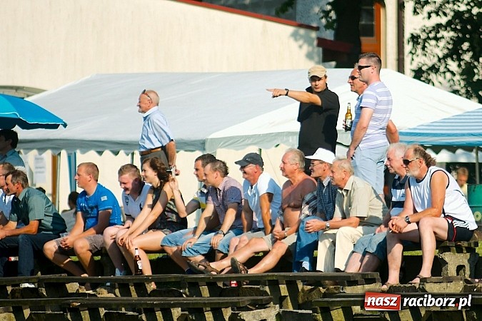 Zdjęcie w galerii na portalu naszraciborz.pl: Młodzież Krzyżanowic obroniła trofeum. Decydowały rzuty karne wiadomości z regionu