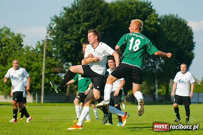 Zdjęcie w galerii na portalu naszraciborz.pl: Młodzież Krzyżanowic obroniła trofeum. Decydowały rzuty karne wiadomości z regionu