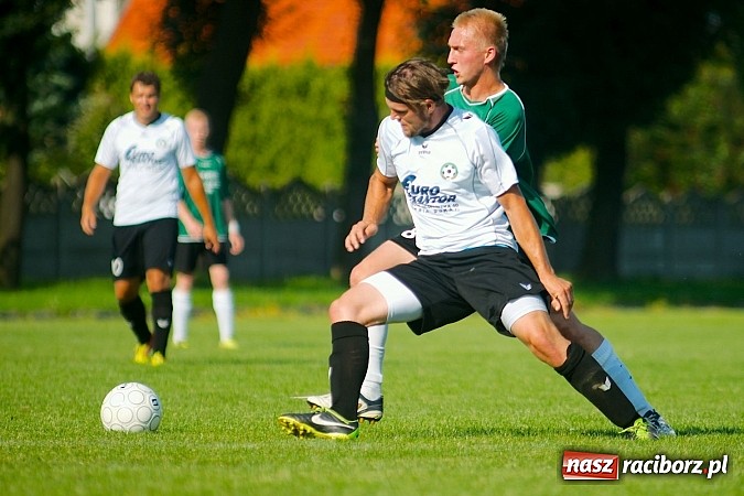 Zdjęcie w galerii na portalu naszraciborz.pl: Młodzież Krzyżanowic obroniła trofeum. Decydowały rzuty karne wiadomości z regionu