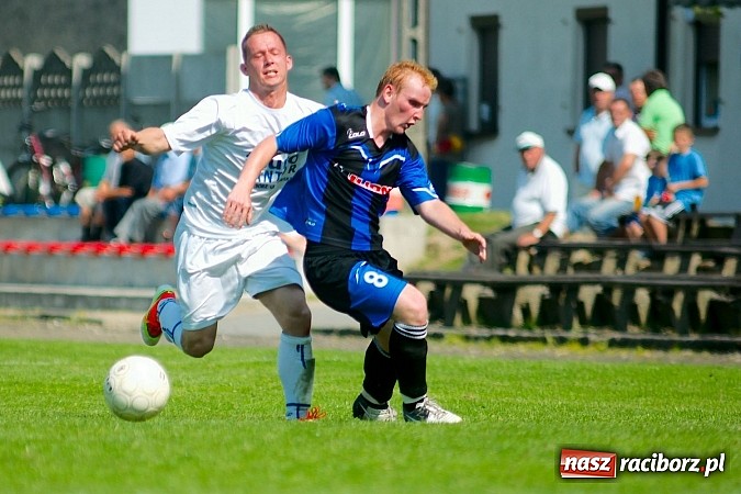Zdjęcie w galerii na portalu naszraciborz.pl: Młodzież Krzyżanowic obroniła trofeum. Decydowały rzuty karne wiadomości z regionu