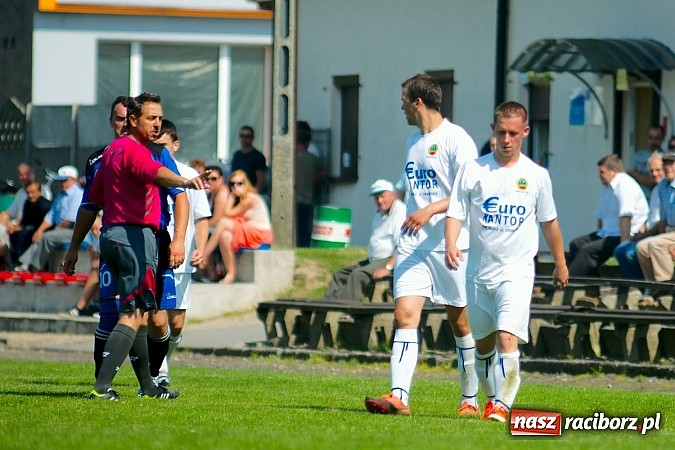 Zdjęcie w galerii na portalu naszraciborz.pl: Młodzież Krzyżanowic obroniła trofeum. Decydowały rzuty karne wiadomości z regionu