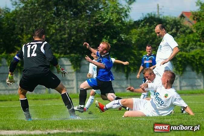 Zdjęcie w galerii na portalu naszraciborz.pl: Młodzież Krzyżanowic obroniła trofeum. Decydowały rzuty karne wiadomości z regionu