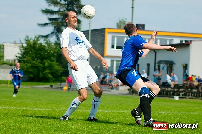 Zdjęcie w galerii na portalu naszraciborz.pl: Młodzież Krzyżanowic obroniła trofeum. Decydowały rzuty karne wiadomości z regionu