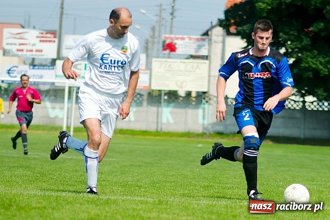 Zdjęcie w galerii na portalu naszraciborz.pl: Młodzież Krzyżanowic obroniła trofeum. Decydowały rzuty karne wiadomości z regionu