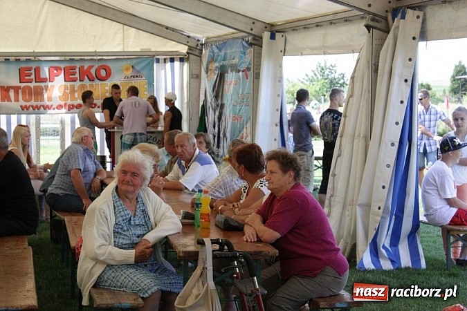 Zdjęcie w galerii na portalu naszraciborz.pl: Sportowa i kulturalna niedziela w Borucinie wiadomości z regionu