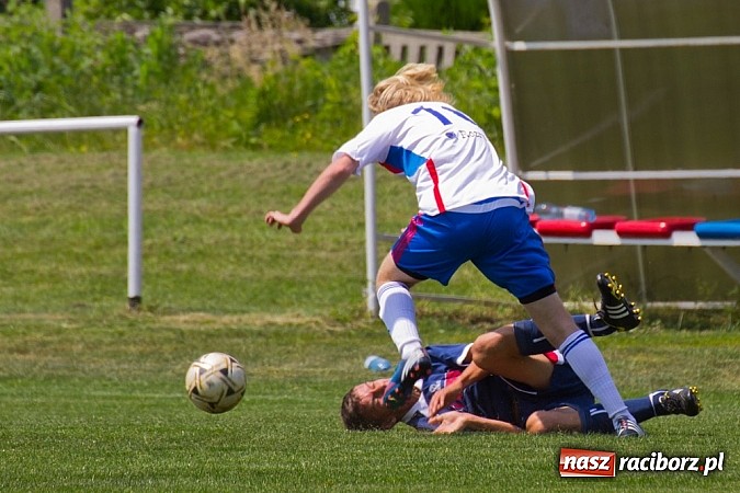 Zdjęcie w galerii na portalu naszraciborz.pl: Studzienna z pucharem prezydenta wiadomości z regionu