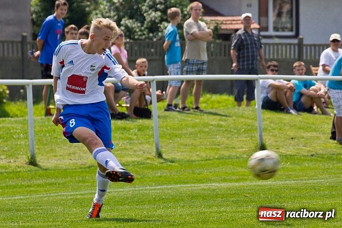 Zdjęcie w galerii na portalu naszraciborz.pl: Studzienna z pucharem prezydenta wiadomości z regionu