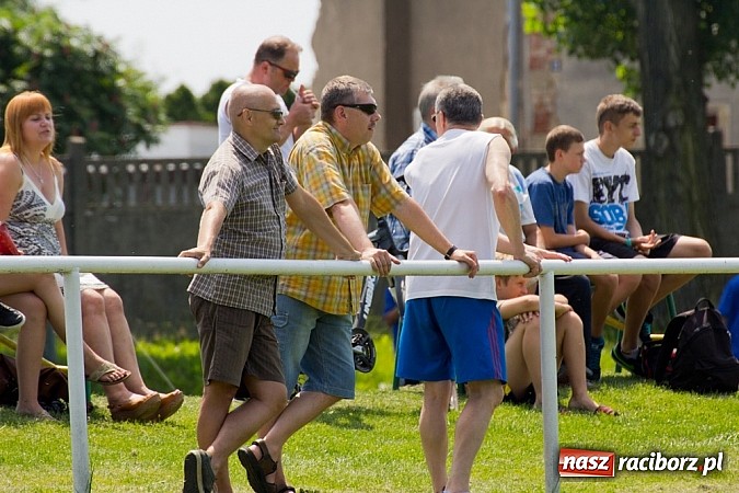 Zdjęcie w galerii na portalu naszraciborz.pl: Studzienna z pucharem prezydenta wiadomości z regionu