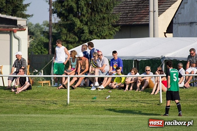 Zdjęcie w galerii na portalu naszraciborz.pl: Studzienna z pucharem prezydenta wiadomości z regionu