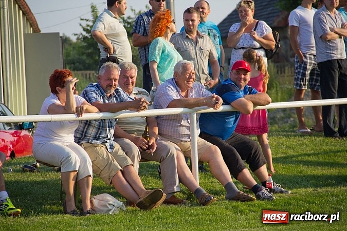 Zdjęcie w galerii na portalu naszraciborz.pl: Studzienna z pucharem prezydenta wiadomości z regionu