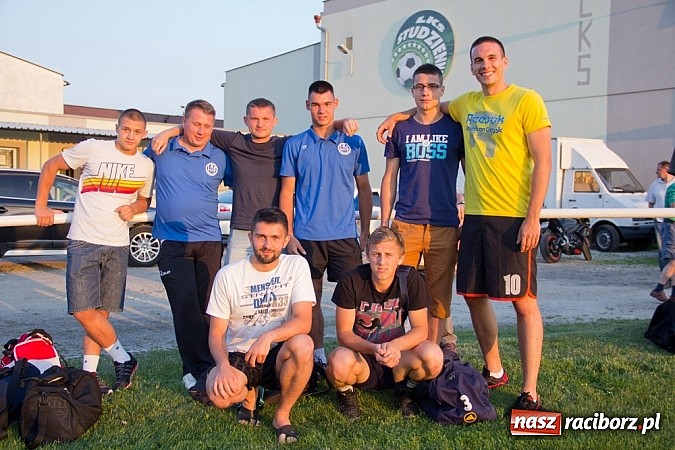 Zdjęcie w galerii na portalu naszraciborz.pl: Studzienna z pucharem prezydenta wiadomości z regionu