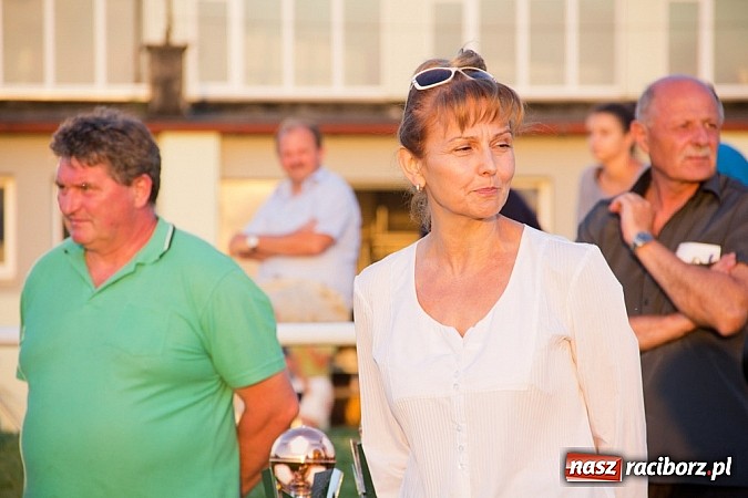 Zdjęcie w galerii na portalu naszraciborz.pl: Studzienna z pucharem prezydenta wiadomości z regionu