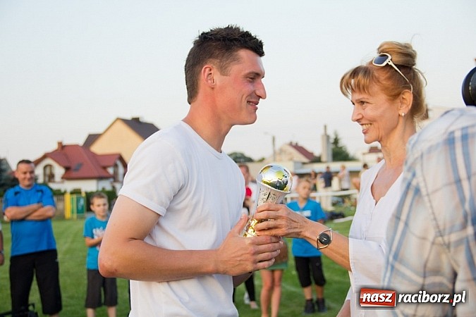 Zdjęcie w galerii na portalu naszraciborz.pl: Studzienna z pucharem prezydenta wiadomości z regionu