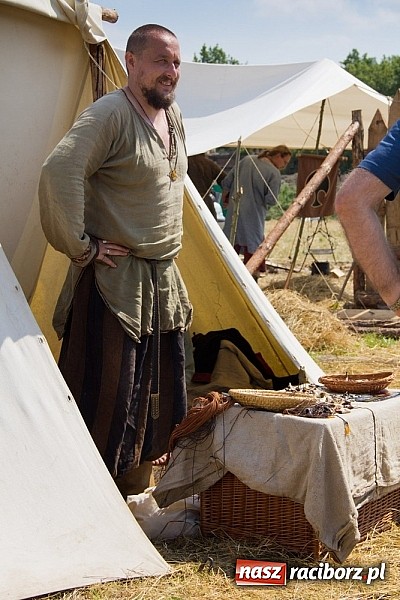 Zdjęcie w galerii na portalu naszraciborz.pl: Niedziela ze wczesnym średniowieczem wiadomości z regionu