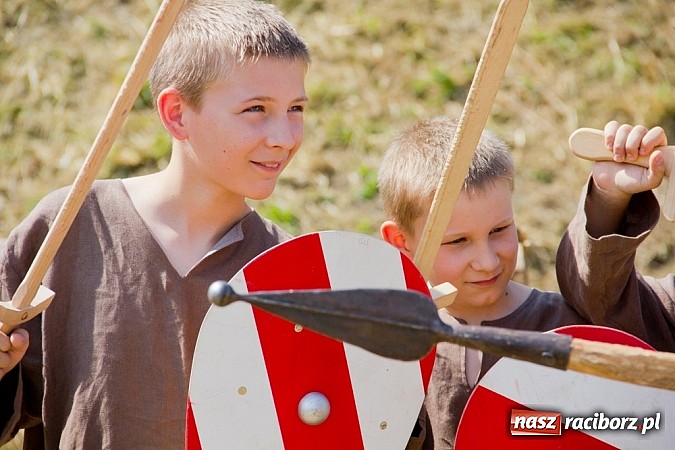 Zdjęcie w galerii na portalu naszraciborz.pl: Niedziela ze wczesnym średniowieczem wiadomości z regionu