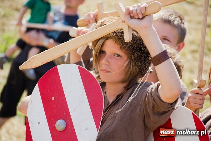 Zdjęcie w galerii na portalu naszraciborz.pl: Niedziela ze wczesnym średniowieczem wiadomości z regionu
