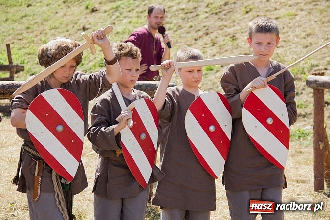 Zdjęcie w galerii na portalu naszraciborz.pl: Niedziela ze wczesnym średniowieczem wiadomości z regionu