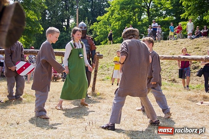 Zdjęcie w galerii na portalu naszraciborz.pl: Niedziela ze wczesnym średniowieczem wiadomości z regionu