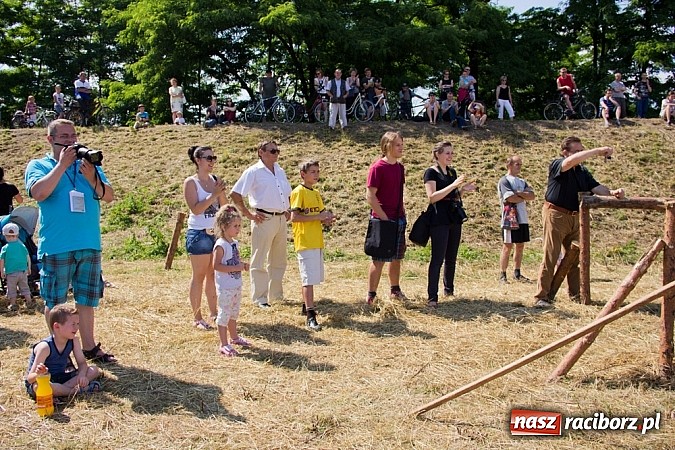 Zdjęcie w galerii na portalu naszraciborz.pl: Niedziela ze wczesnym średniowieczem wiadomości z regionu