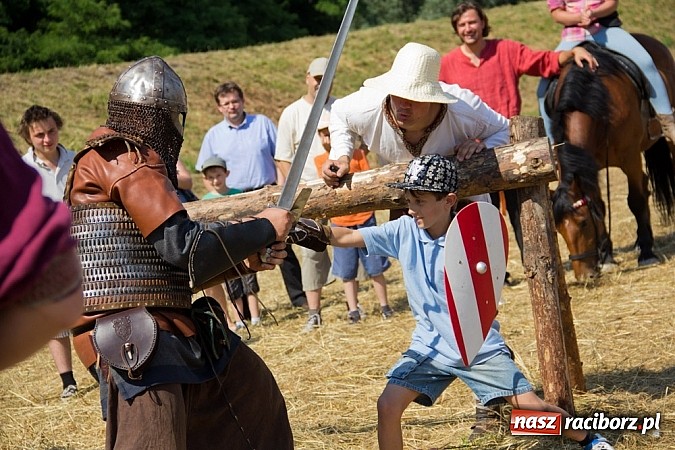 Zdjęcie w galerii na portalu naszraciborz.pl: Niedziela ze wczesnym średniowieczem wiadomości z regionu
