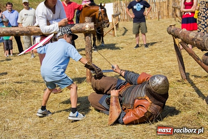 Zdjęcie w galerii na portalu naszraciborz.pl: Niedziela ze wczesnym średniowieczem wiadomości z regionu