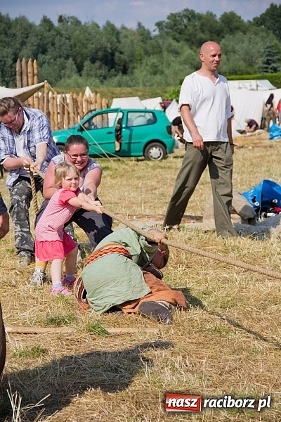 Zdjęcie w galerii na portalu naszraciborz.pl: Niedziela ze wczesnym średniowieczem wiadomości z regionu