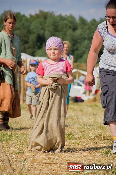 Zdjęcie w galerii na portalu naszraciborz.pl: Niedziela ze wczesnym średniowieczem wiadomości z regionu