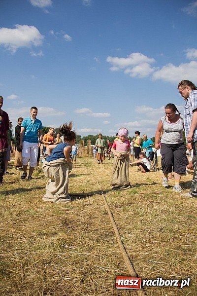 Zdjęcie w galerii na portalu naszraciborz.pl: Niedziela ze wczesnym średniowieczem wiadomości z regionu