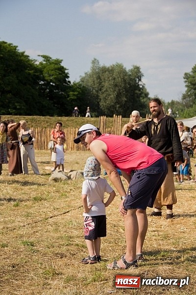 Zdjęcie w galerii na portalu naszraciborz.pl: Niedziela ze wczesnym średniowieczem wiadomości z regionu