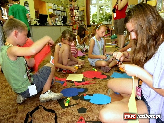 Zdjęcie w galerii na portalu naszraciborz.pl: Kazaczok przy samowarze wiadomości z regionu
