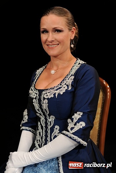 Zdjęcie w galerii na portalu naszraciborz.pl: Zaczarowany świat operetki i musicalu na zamku wiadomości z regionu