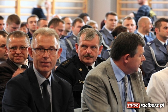 Zdjęcie w galerii na portalu naszraciborz.pl: Święto policji. 89 osób otrzymało awanse wiadomości z regionu