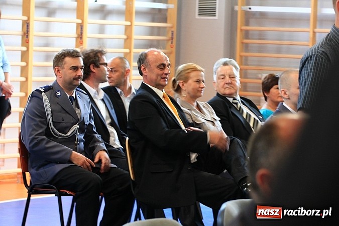 Zdjęcie w galerii na portalu naszraciborz.pl: Święto policji. 89 osób otrzymało awanse wiadomości z regionu